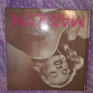 Marilyn monroe book